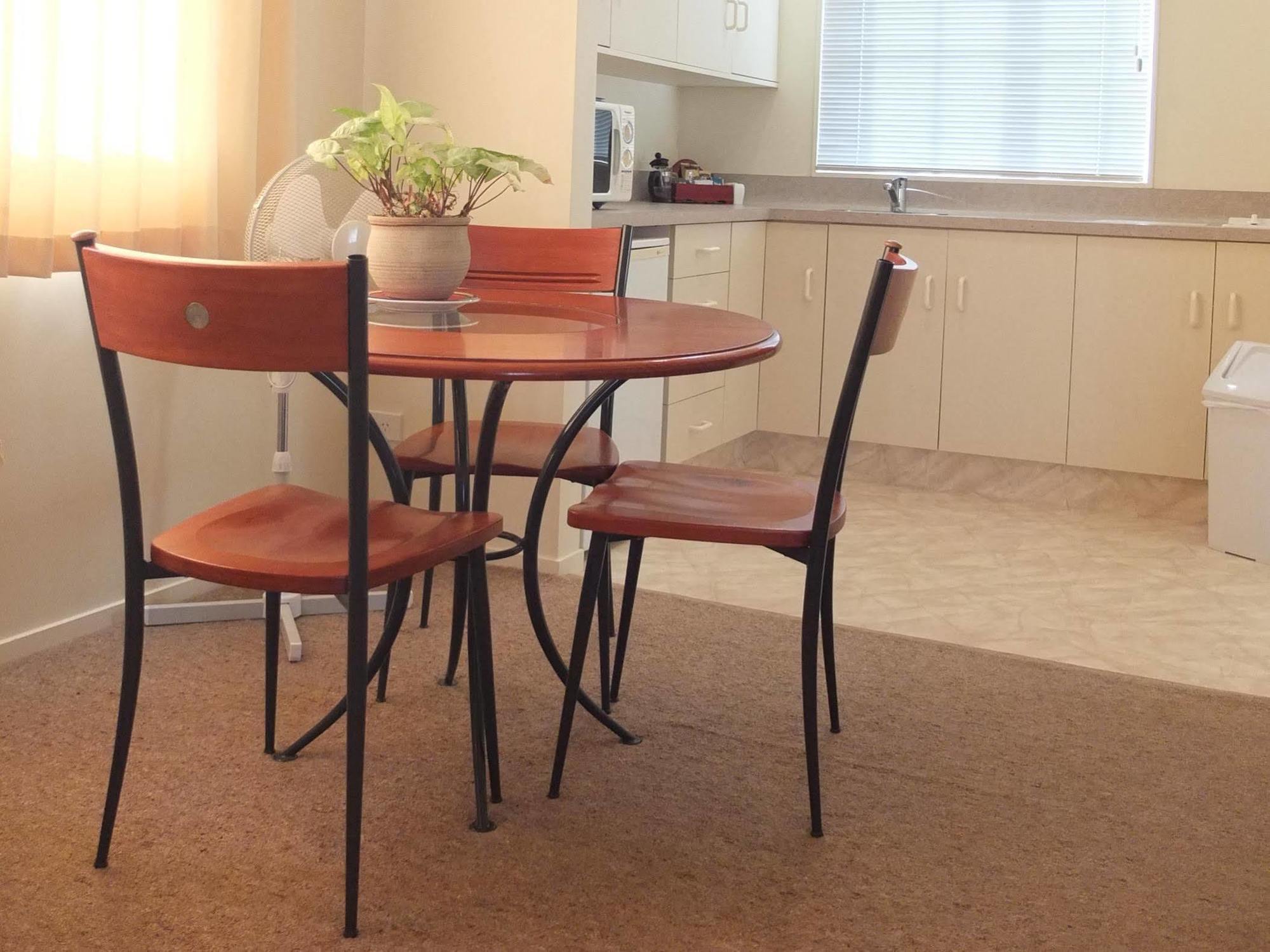Colonial Court Motel Кембридж Экстерьер фото